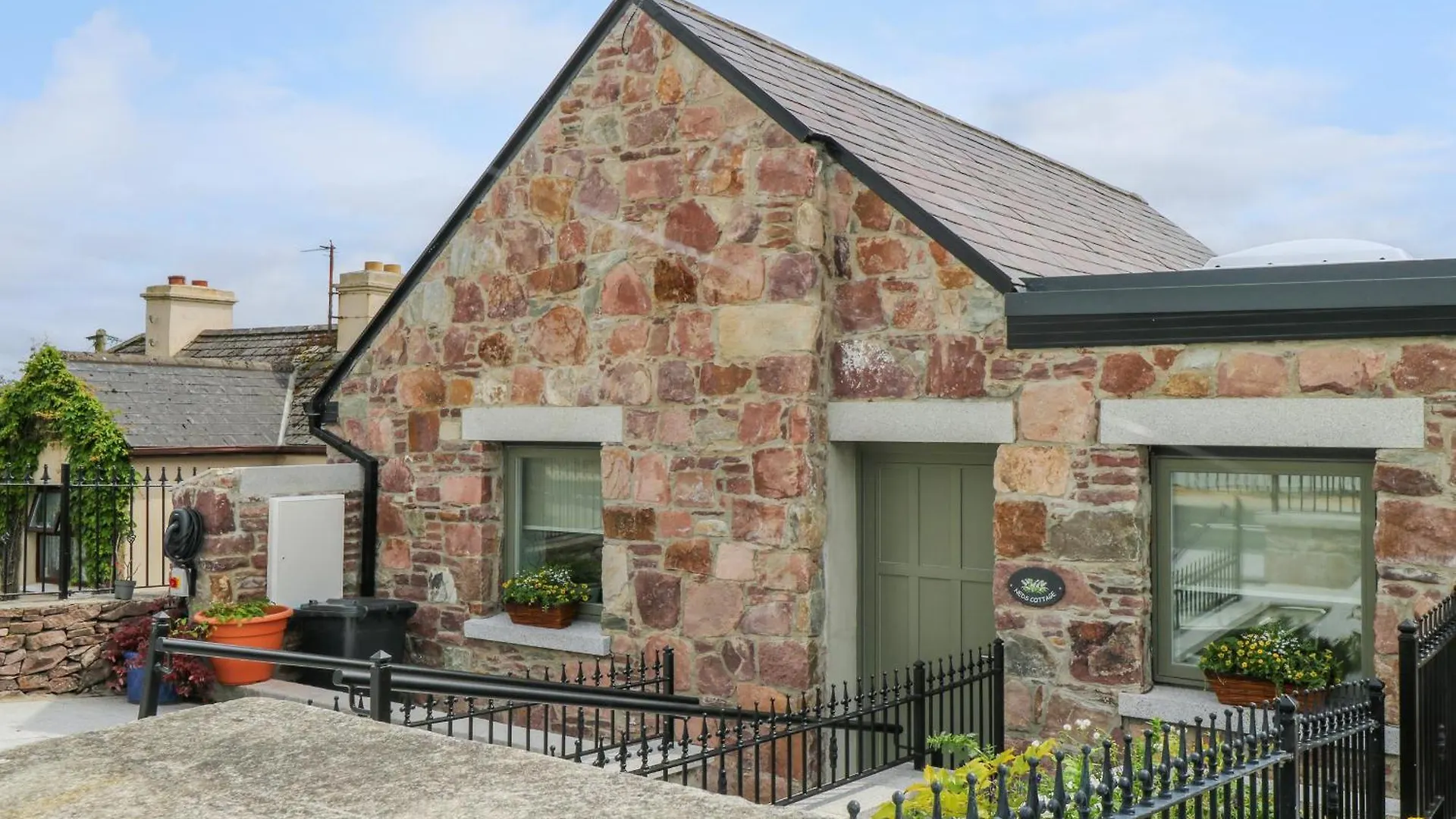 Neds Cottage Westport Holiday home